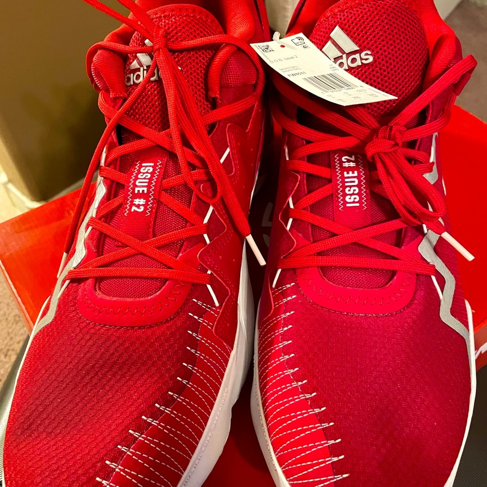Addidas D.O.N. Issue 2 Spider-Man basketball shoe all red and white